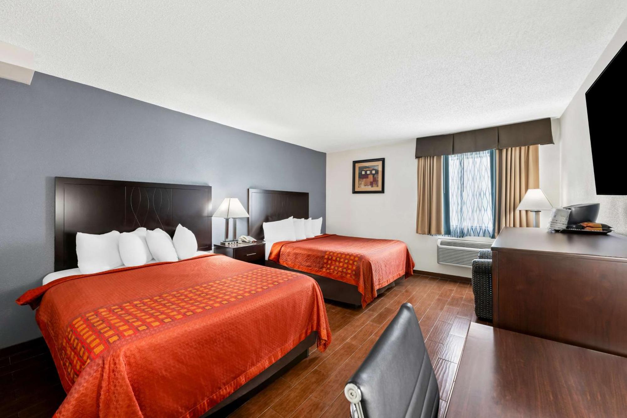 Surestay Plus Hotel By Best Western Lubbock Medical Center Kültér fotó