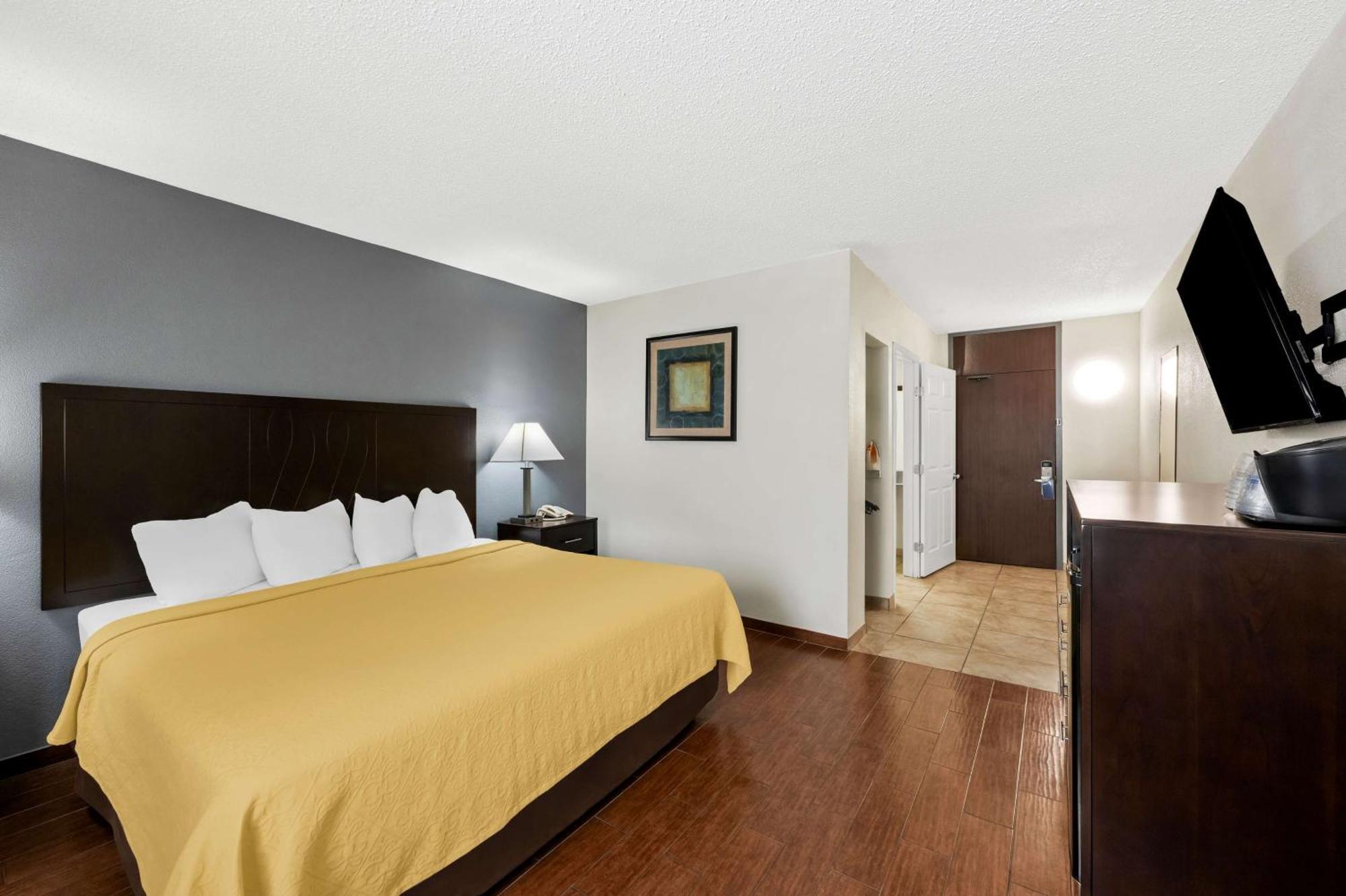 Surestay Plus Hotel By Best Western Lubbock Medical Center Kültér fotó