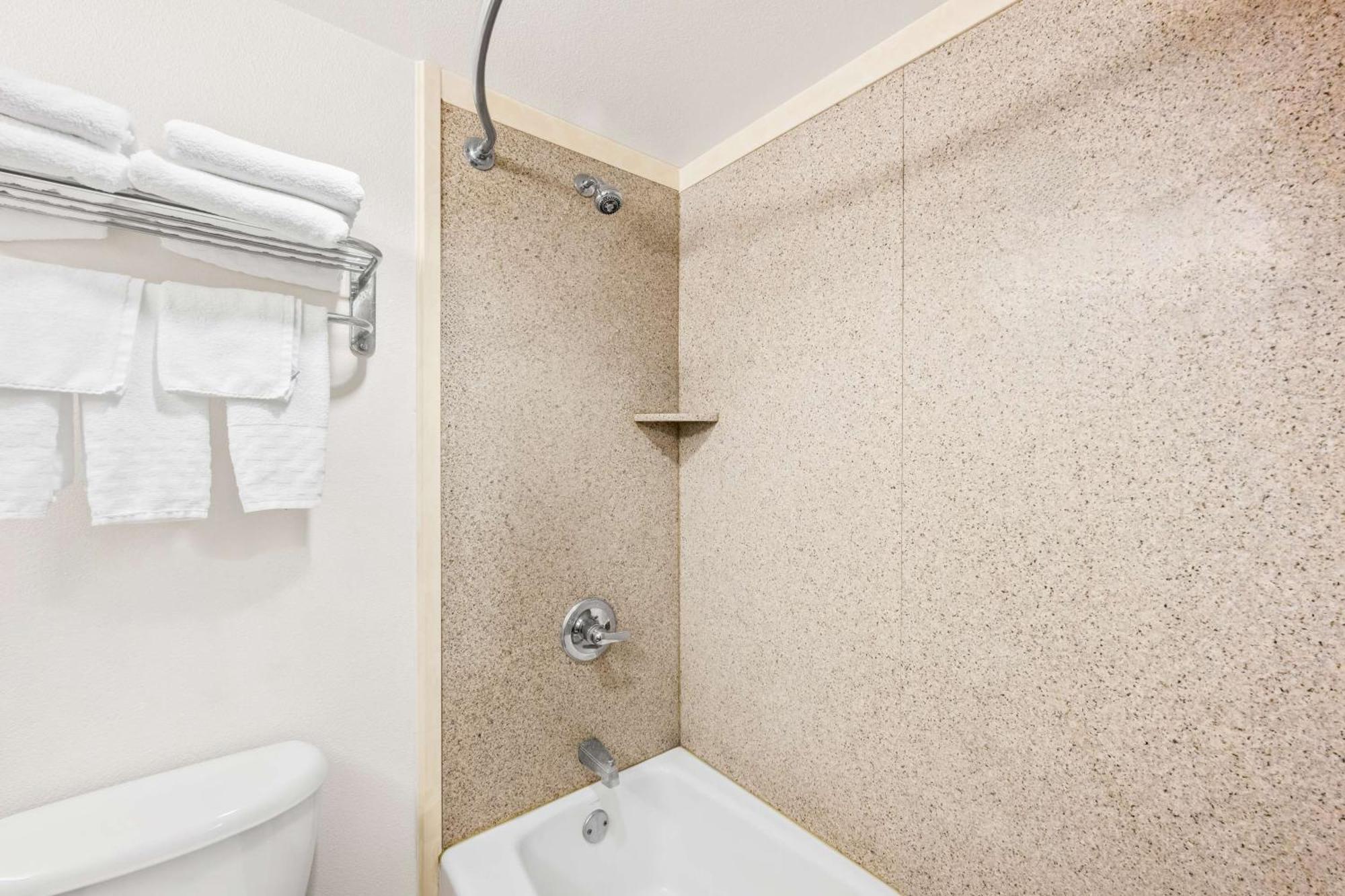 Surestay Plus Hotel By Best Western Lubbock Medical Center Kültér fotó