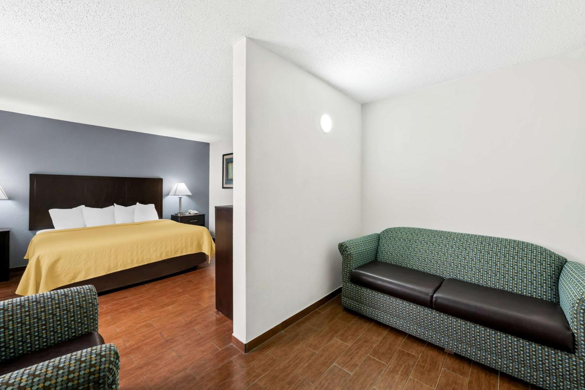 Surestay Plus Hotel By Best Western Lubbock Medical Center Kültér fotó